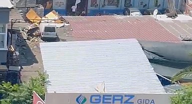 İstanbul - Güngören'de iş yerinin buhar kazanı patladı -5 Patlama anı kamerada