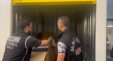 İstanbul -İBB soruşturmasında tutuklanan Murat Kapki'ye ait depoda yaklaşık 5 milyonluk tablo bulundu