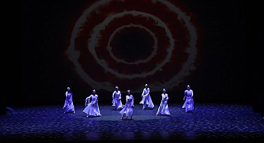 İstanbul - İstanbul Maarif Orkestrası ve Halk Dansları Topluluğu, AKM'de sanatseverlerle buluştu