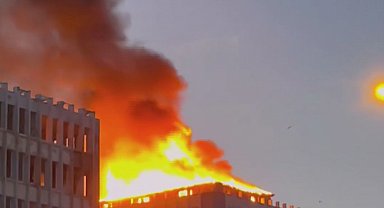 İstanbul - Kartal'da metruk binada yangın - 2 Ek görüntü