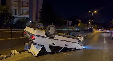 İstanbul - Kartal'da otomobil takla attı: 2 yaralı