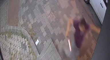 İstanbul - Küçükçekmece'de tartıştığı eski çalışanını satırla kovaladı