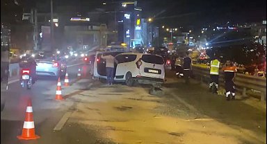 İstanbul - Pendik'te 6 aracın karıştığı zincirleme trafik kazasında 1'i çocuk 5 kişi yaralandı