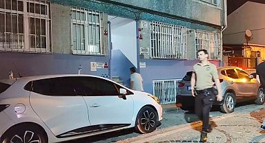 İstanbul - Polis evinde ölü bulundu; meslektaşları odada ve mutfakta başkasına ait ceset parçalarına ulaştı