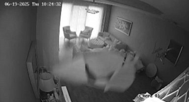 İstanbul - Sarıyer'de villanın tavanının 3 gün arayla 2 kez çöktüğü anlar kamerada