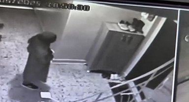 İstanbul - Sultangazi'de daireye hırsızlık için girdiler; çocuk sesiyle panikleyip kaçtılar