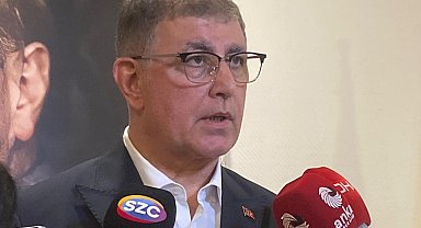 İzmir'de grevin 6'ncı gününde Konak'ta çöpler birikti