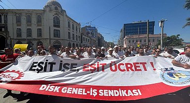 İzmir'de işçiler grevin 5'inci gününde