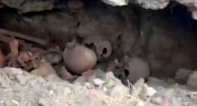 Kahramanmaraş'ta temel kazısında Roma dönemine ait 1500 yıllık kaya mezarı bulundu