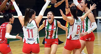 Karşıyaka voleybolda borçları kapattı