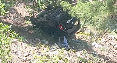 Kayseri'de hafif ticari araç, şarampole devrildi: 5 yaralı