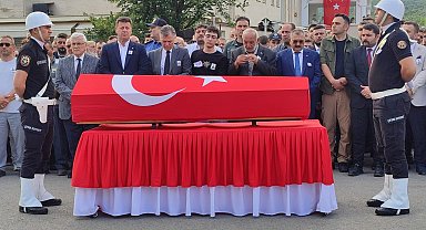 Kazada ölen polis memuru Sakarya'da toprağa verildi