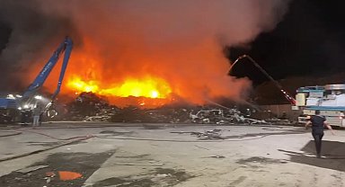 Kocaeli'de hurda yangını