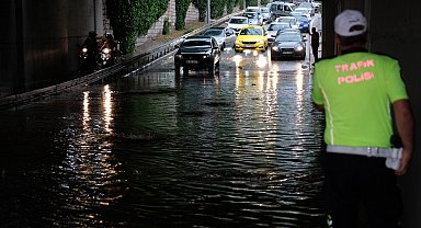 Konya'da sağanak; cadde, sokak ve altgeçitler suyla doldu