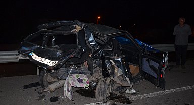 Kütahya'da iki otomobil çarpıştı: 1 ölü, 3 yaralı