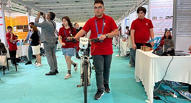 Lise öğrencisinden görme engelliler için yapay zeka destekli bisiklet
