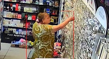 Mağazadan hırsızlık kamerada