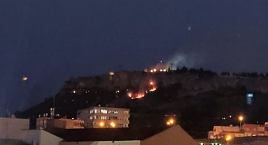 Mardin Kalesi eteklerinde 3 ayrı noktada örtü yangını