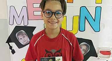 Minikler, kendi şiir kitabını çıkardı