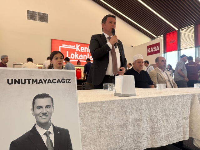 Osmangazi Belediyesi’nden Ferdi Zeyrek Anısına Yemek İkramı