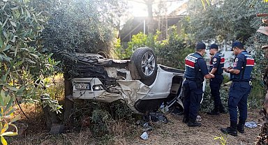 Otomobil fabrika bahçesine uçtu, sürücü ağır yaralı