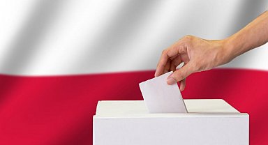 Polonya, cumhurbaşkanlığı seçiminin ikinci turu için sandık başında