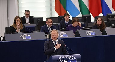 Polonya'da Tusk hükümeti güvenoyu aldı