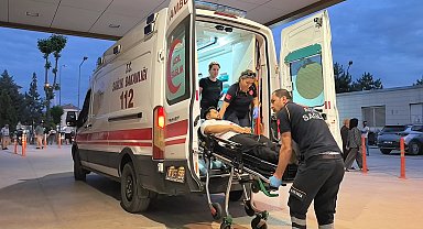 Şakalaşırken sigara paketini düşüren arkadaşını bıçakladı