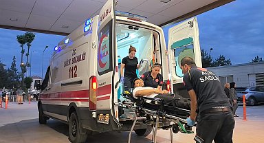 Şakalaşırken sigara paketini düşüren arkadaşını bıçaklayan şüpheli tutuklandı