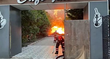 Sakarya'da kafede çıkan yangın korkuttu