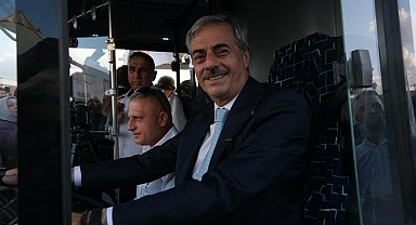 Sakarya'da metrobüs hattı 1'inci etabı tamamladı, test seferleri başladı