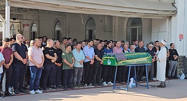 Sakarya'da otomobil ile çarpışan motosikletin sürücüsü kurtarılamadı