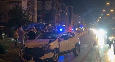 Samsun'da iki otomobil çarpıştı: 5 yaralı