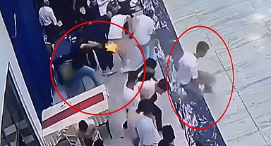 Siirt'te düğün salonunda 1 kişinin öldüğü silahlı saldırı anı kamerada