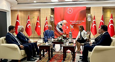 Siyasi partiler arasında bayramlaşma ziyaretleri