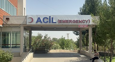 Tamir sırasında traktör ile römork arasında sıkışıp, öldü