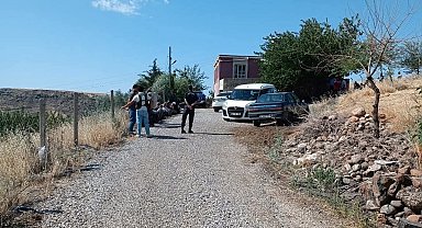 Tartıştığı eşini av tüfeğiyle öldürdü