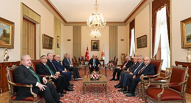 TBMM Başkanı Kurtulmuş, eski meclis başkanlarını kabul etti