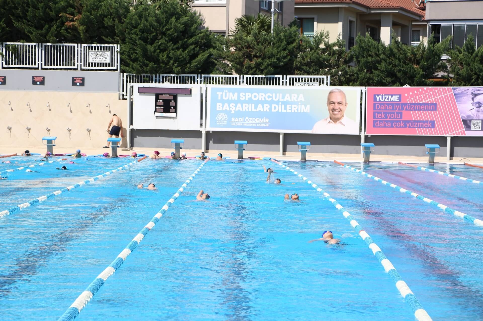 “Temiz Havuz” sertifikalı Konak Açık Yüzme Havuzu’nda sezon başladı