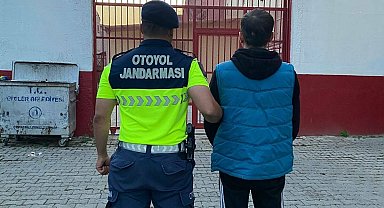 Terör örgütü üyesi, kaçak göçmenlerle birlikte yakalandı