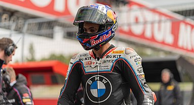 Toprak Razgatlıoğlu, İtalya etabının ilk yarışında zirvede