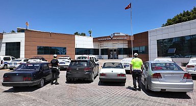 Trafiği kapatıp drift atan sürücülere 52 bin TL ceza