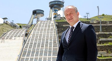 Türkiye'nin tek kayakla atlama kulelerinin pistleri ahşapla kaplanacak