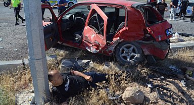 YKS'ye giderken kazada ölen anne son yolculuğuna uğurlandı, 2 oğlu yaşam mücadelesi veriyor