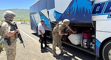 Yurt genelinde 446 düzensiz göçmen yakalandı