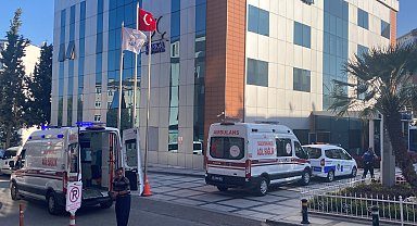 Zabıta memuru intihar girişiminde bulundu, belediye başkanı da yaralandı