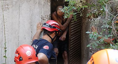 20 metrelik falezlerden düştü, kendisini kurtaran ekipten 'su' istedi
