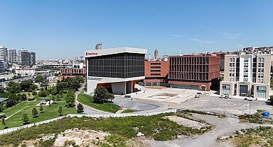 'Üniversitemiz, özgün akademik yapısı ve gelişime açık vizyonuyla dikkat çekiyor'