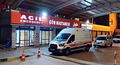 8 kilo altını gasp ederek kaçan şüpheliler, operasyon sırasında ekiplere ateş açtı; 4 polis yaralı
