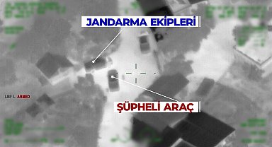 Adana'da orman yangını çıkaran şüphelilerin yakalandığı anlar kamerada